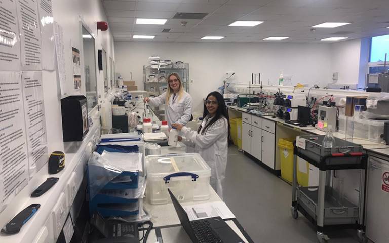 UCL Biochemical Engineering student Zara Ozzman with colleague Shannon at Pall Biotech laboratory