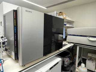 Sony (D7000E spectral analyser