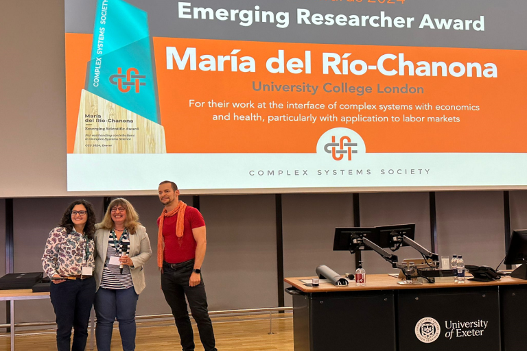 Dr Maria Del Rio Chanona receiving her Emerging Scientist Award