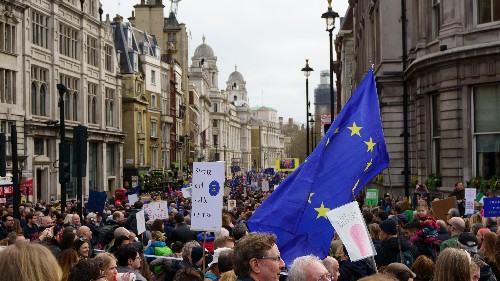 Image of the People's March supporting the UK remaining in the EU