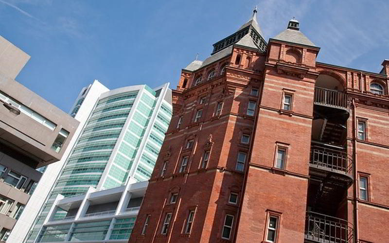Photo of UCLH and the Cruciform building 