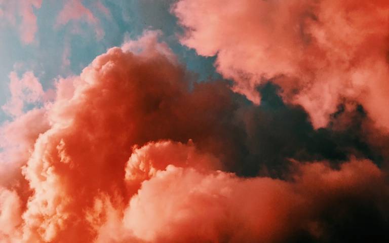 smoke or cloud, Photo by Laura Vinck on Unsplash