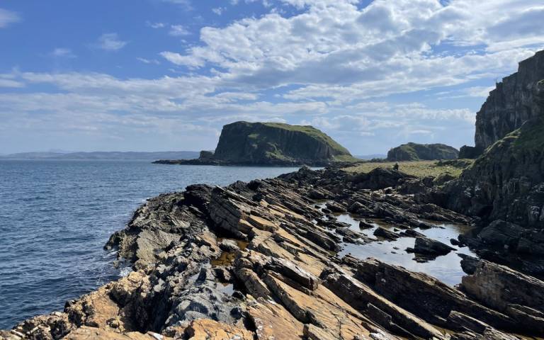 Limestone beds of the pre-glacial Garvellach Formation