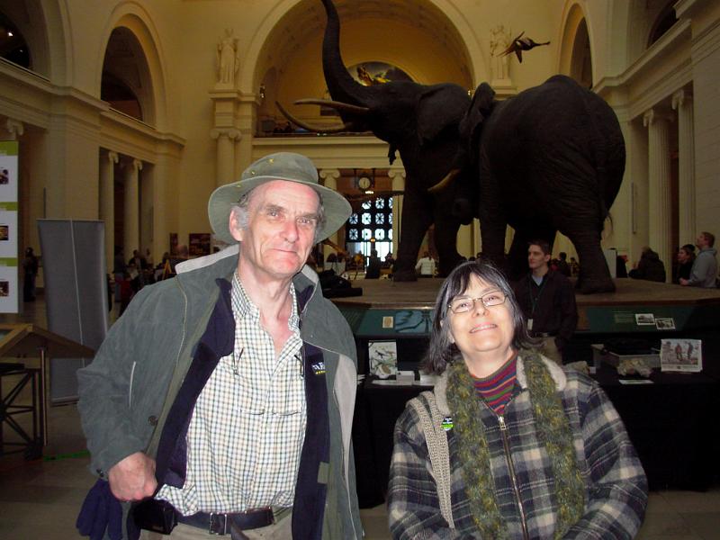 David-Carolyn-Field1Jan-2008.JPG - DC and Carolyn, Field Museum