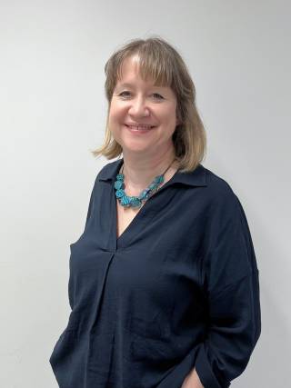 Portrait of Dr Fiona Lucas